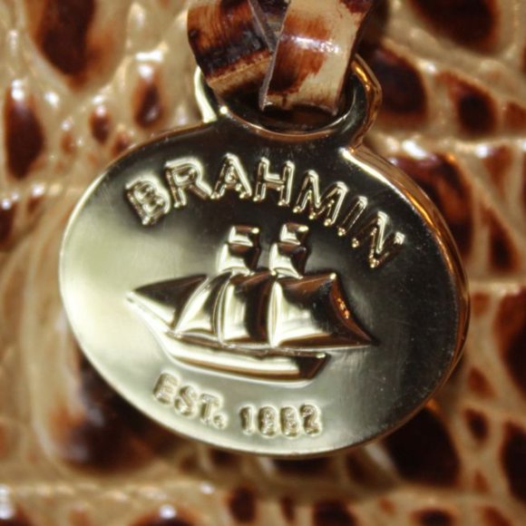 **AUTHENTIC** BRAHMIN MINI QUINN LEATHER CROSSBODY BUCKET BAG TOASTED ALMOND - Picture 4 of 9